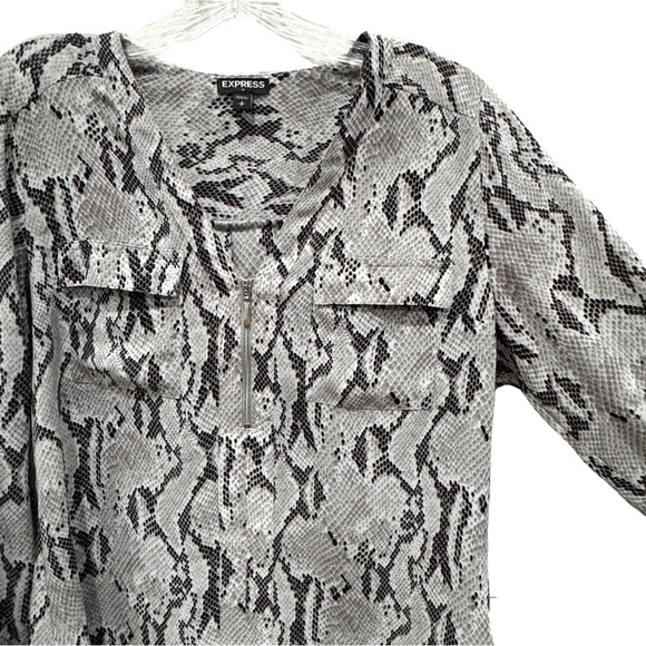 Express Tops - Express flowy chiffon snakeskin top ❤️